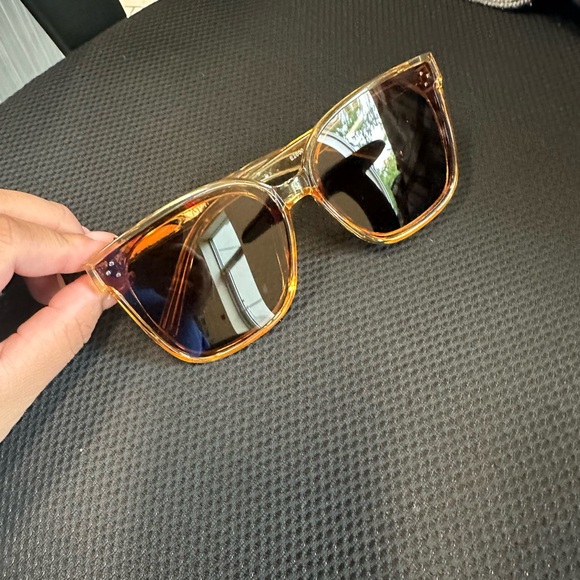 Sunglasses 😎 - Picture 5 of 5